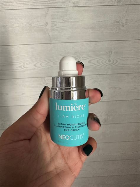 lumiere neocutis eye cream reviews.